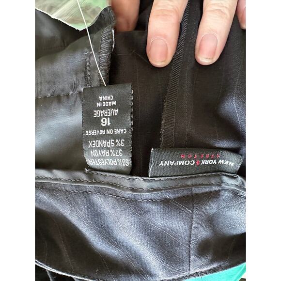 New York‎ And Company Career Pants 16 Average Women's Black Pinstripe - Picture 12 of 14